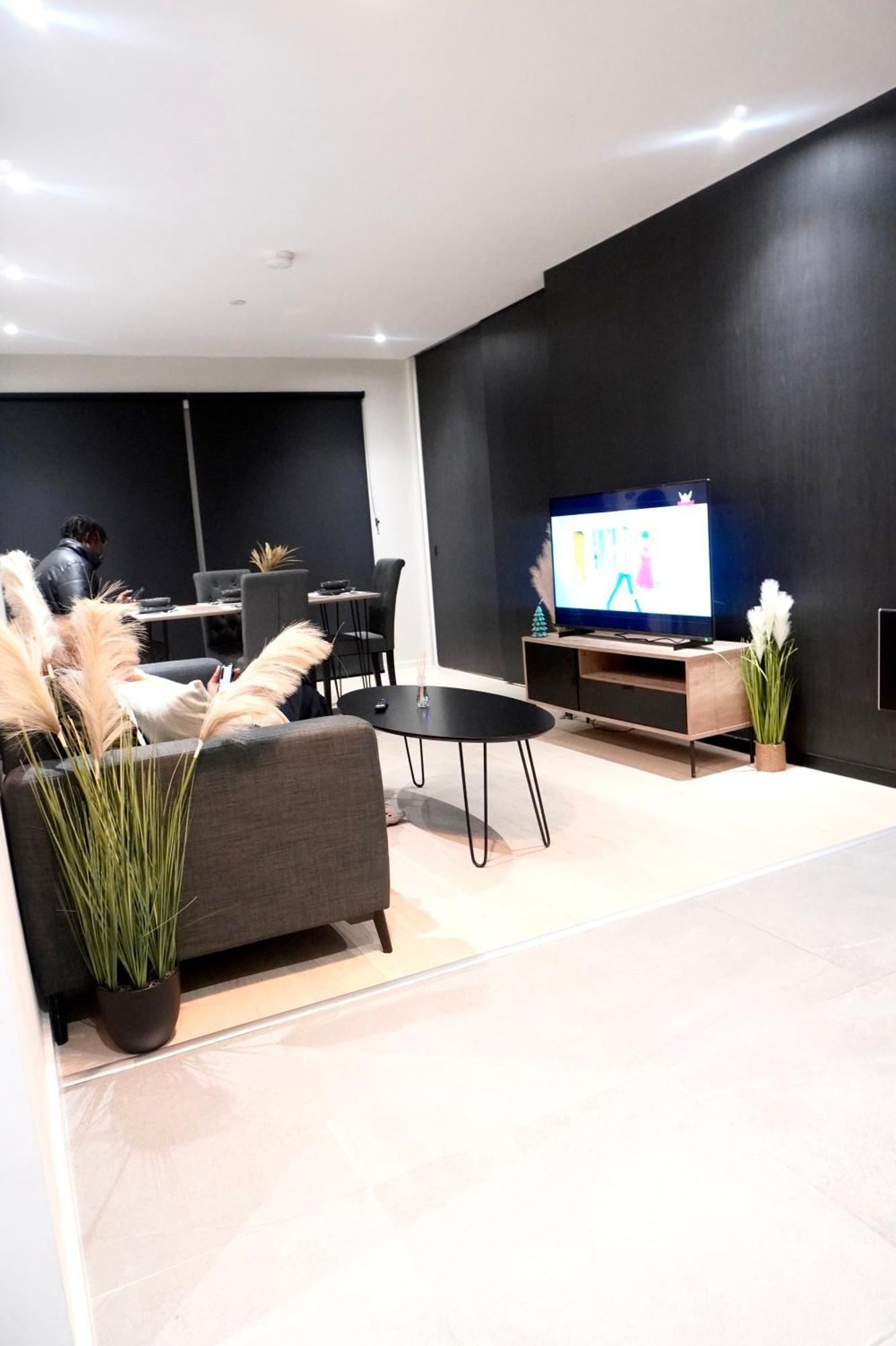Central Manchester Luxury 2 Bed Apartment With Balcony 외부 사진