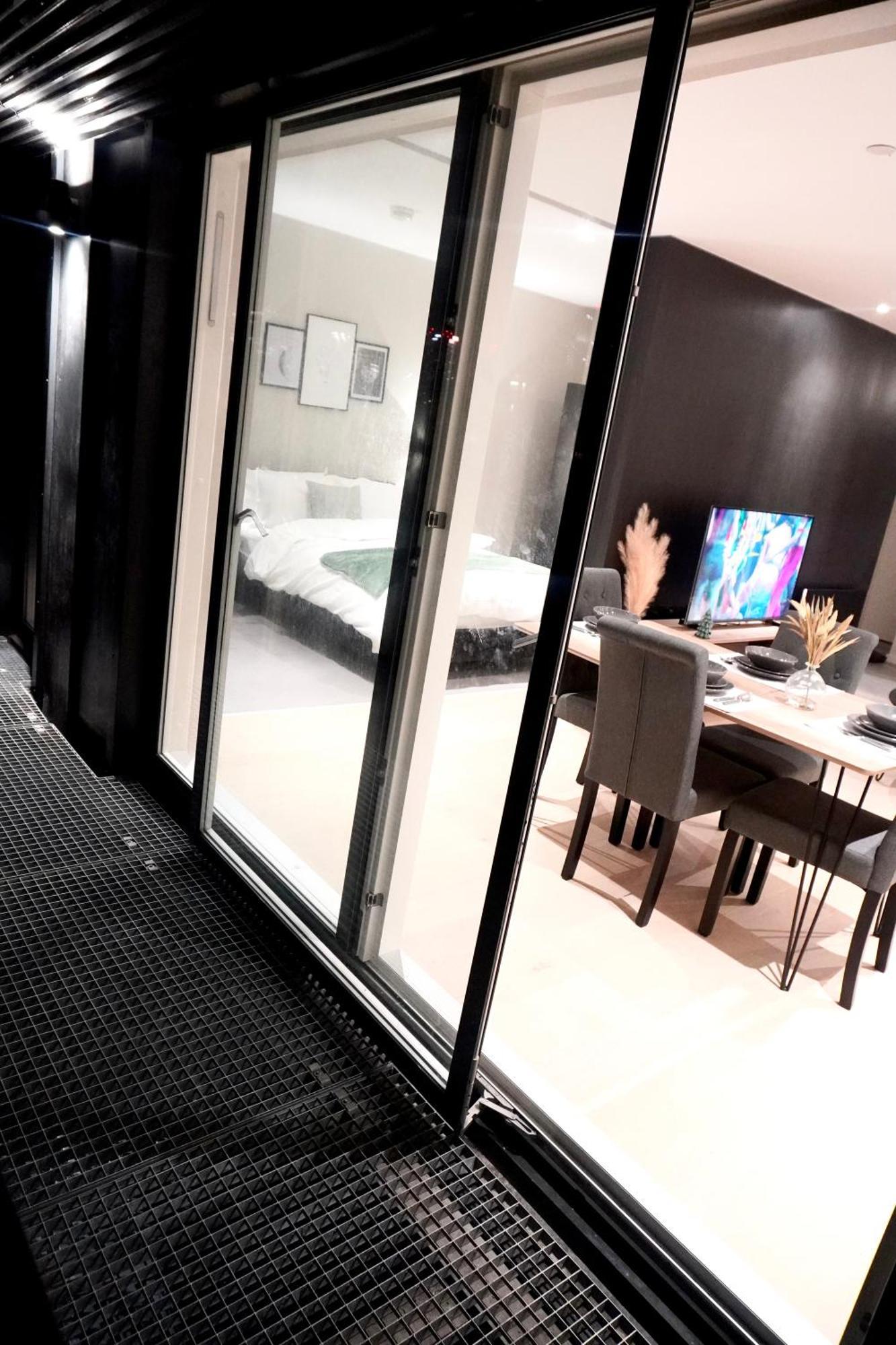 Central Manchester Luxury 2 Bed Apartment With Balcony 외부 사진