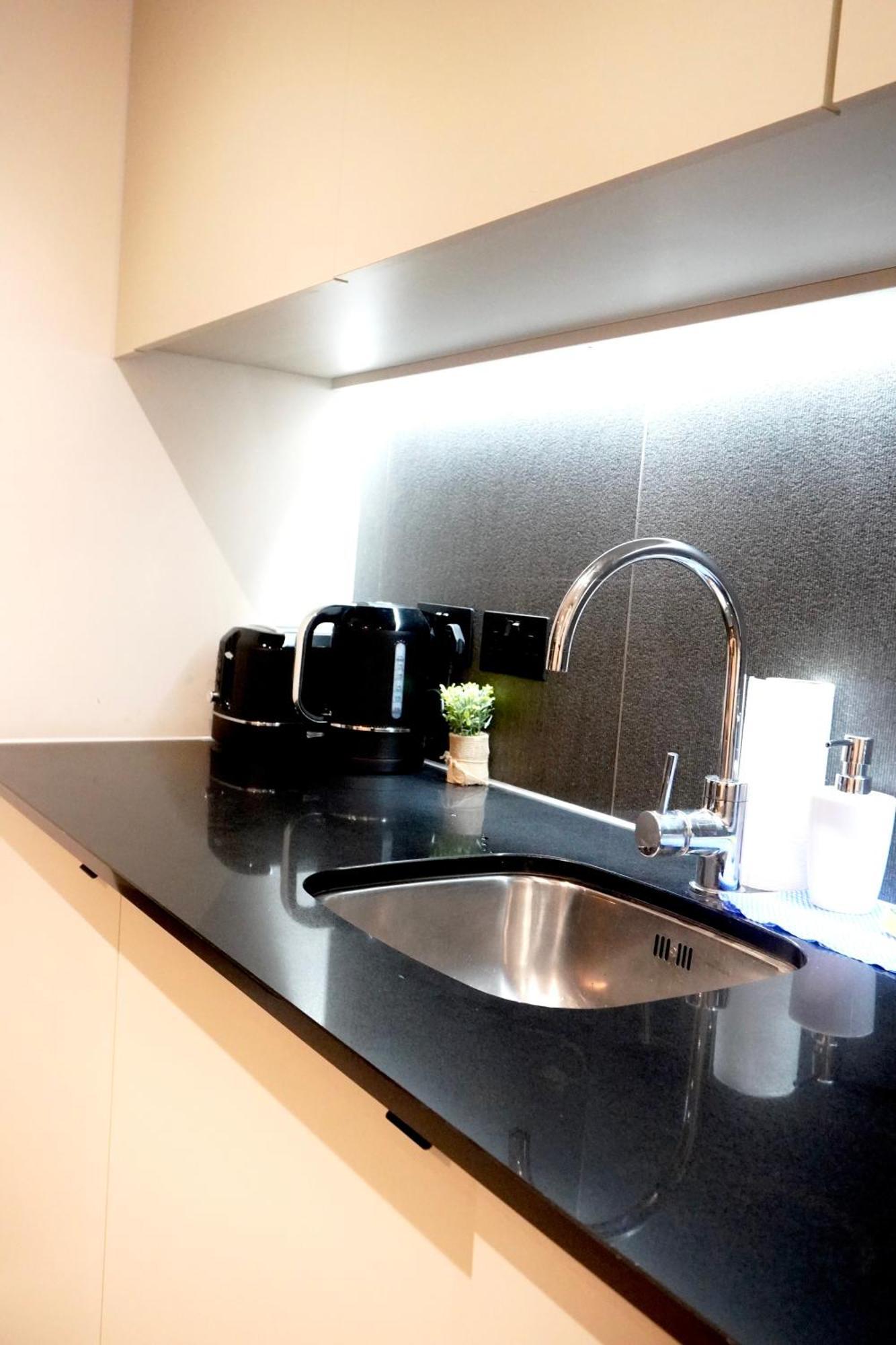 Central Manchester Luxury 2 Bed Apartment With Balcony 외부 사진