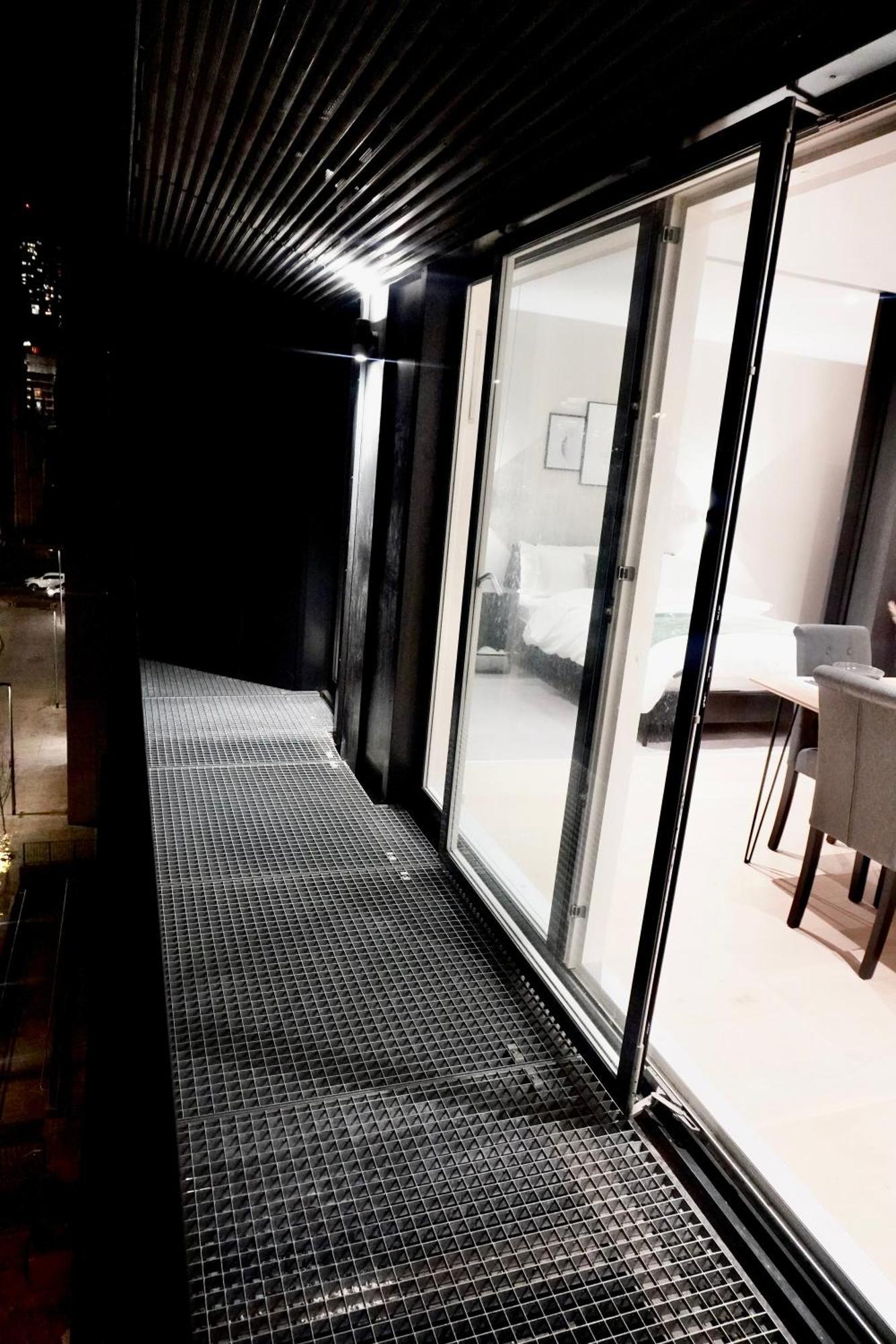 Central Manchester Luxury 2 Bed Apartment With Balcony 외부 사진