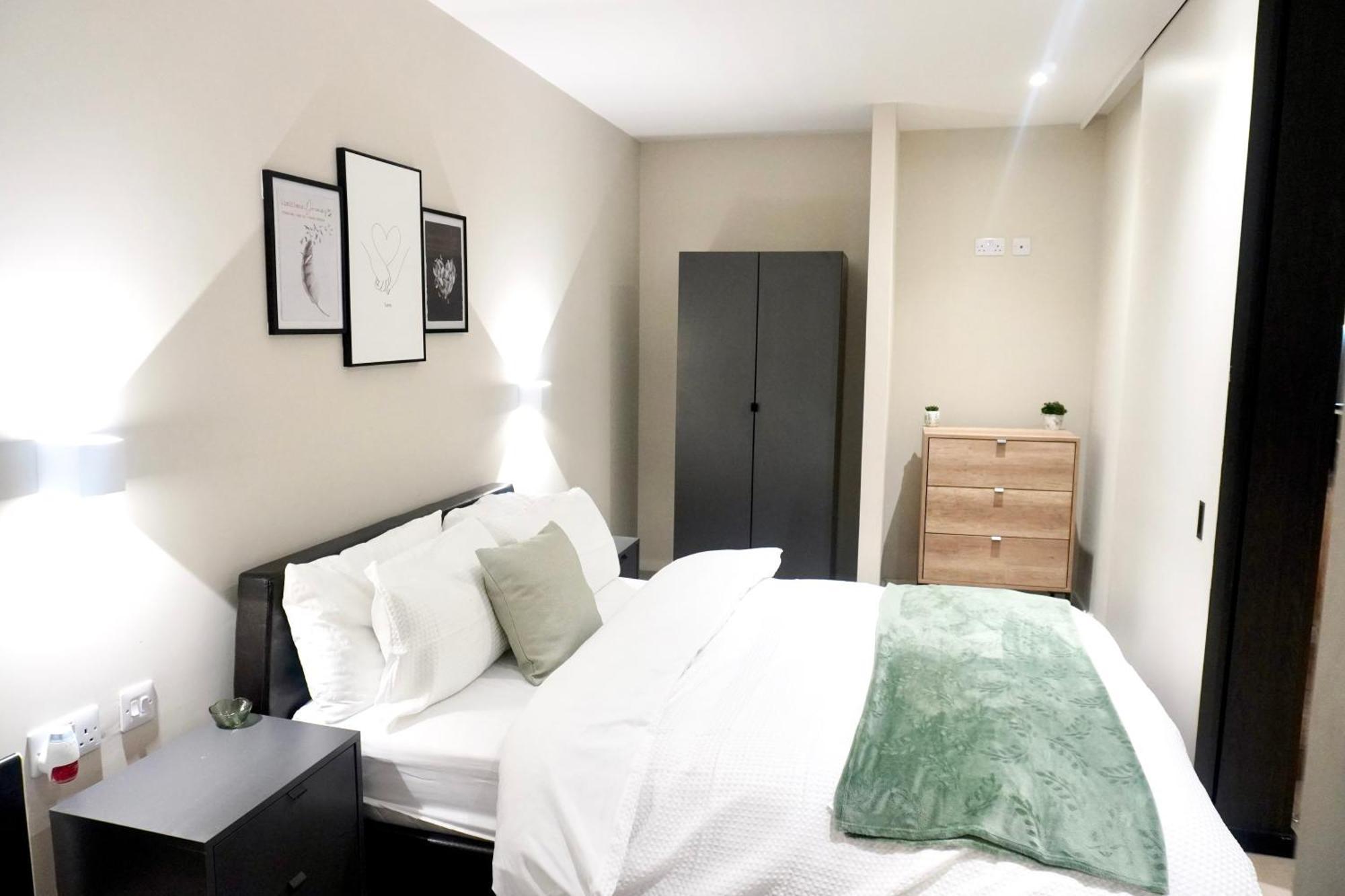 Central Manchester Luxury 2 Bed Apartment With Balcony 외부 사진