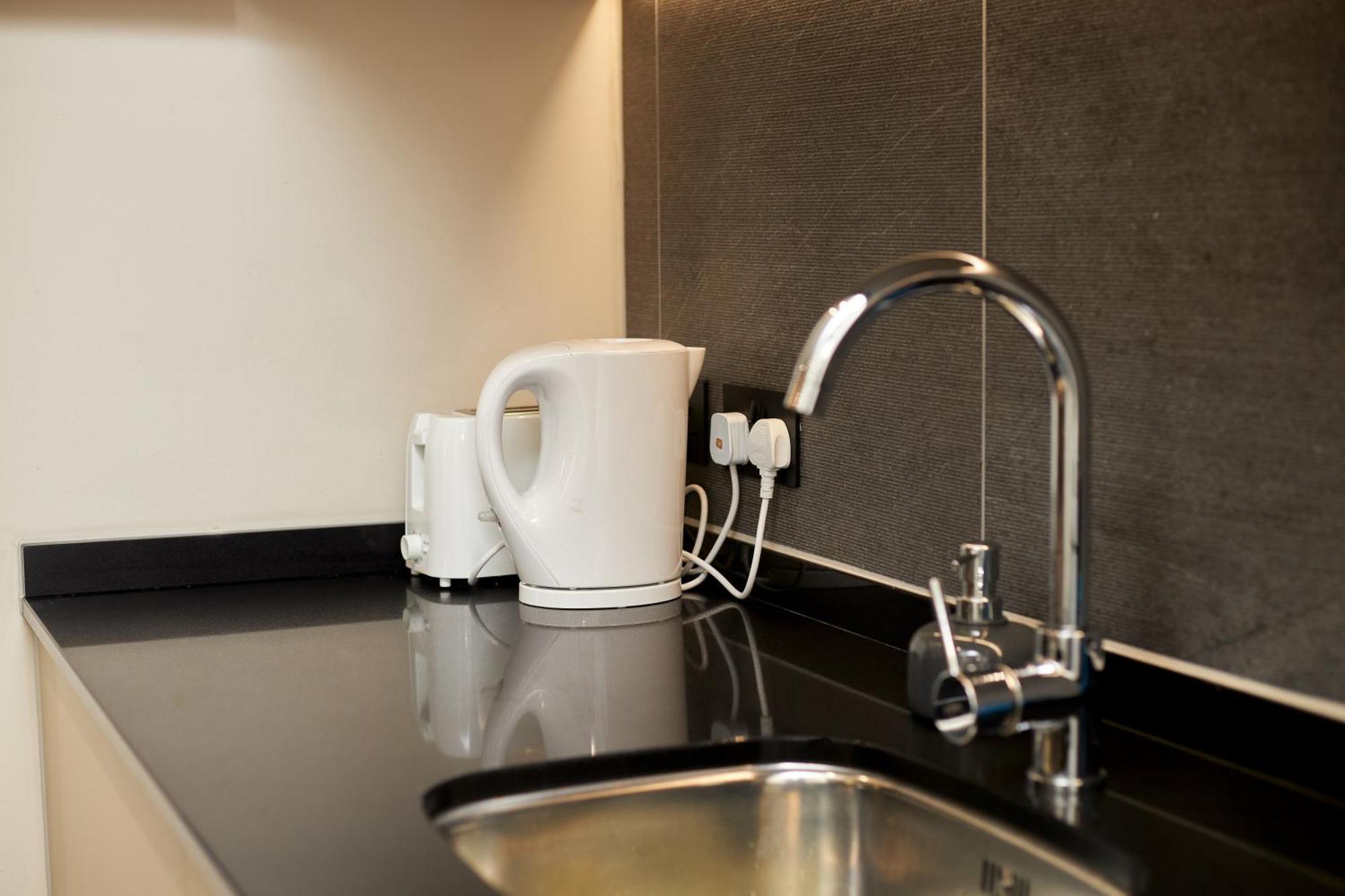 Central Manchester Luxury 2 Bed Apartment With Balcony 외부 사진